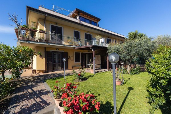 casa indipendente in vendita a Mascali in zona Sant’Anna