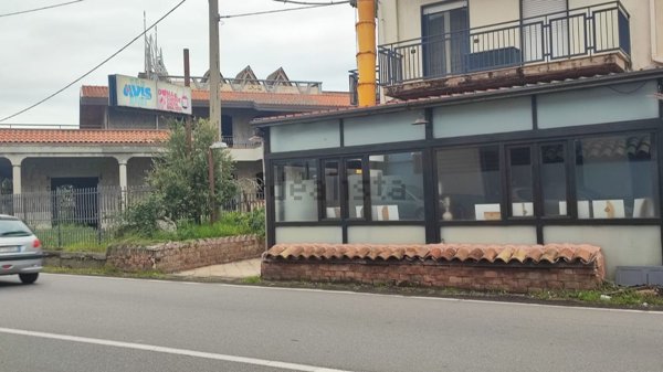 negozio in vendita a Mascali in zona Carrabba