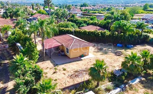 casa indipendente in vendita a Mascali in zona Fondachello