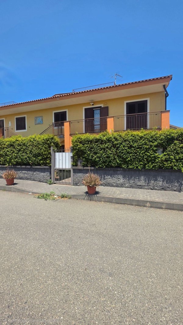 appartamento in vendita a Mascali in zona Carrabba