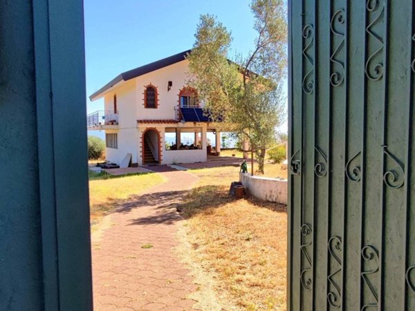 casa indipendente in vendita a Mascali in zona Santa Venera