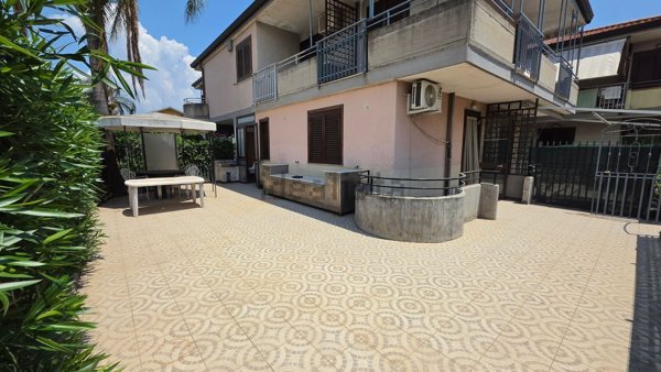 appartamento in vendita a Mascali in zona Carrabba