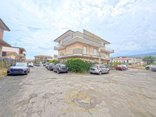 appartamento in vendita a Mascali in zona Carrabba
