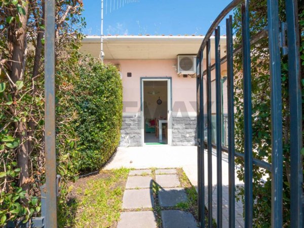 casa indipendente in vendita a Mascali in zona Fondachello