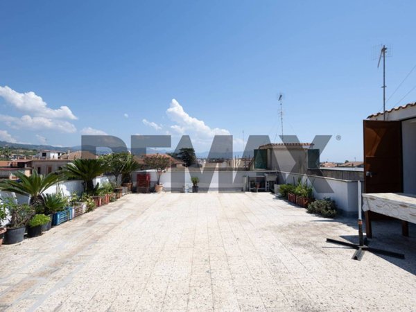 appartamento in vendita a Mascali in zona Carrabba