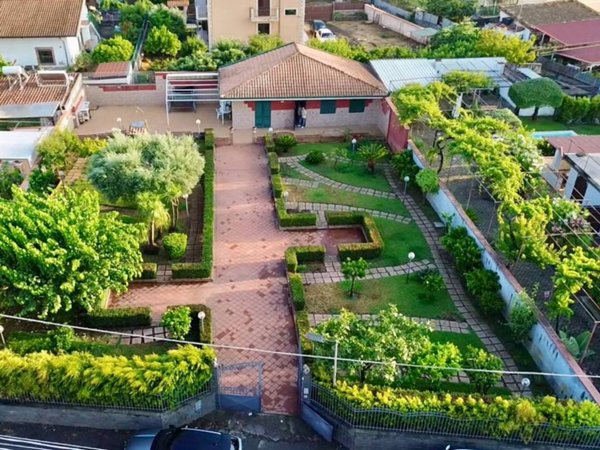 villa in vendita a Mascali in zona Fondachello