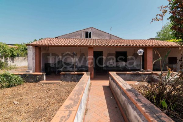 casa indipendente in vendita a Mascali in zona Fondachello