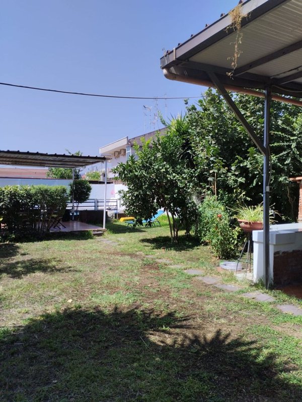 casa indipendente in vendita a Mascali in zona Fondachello