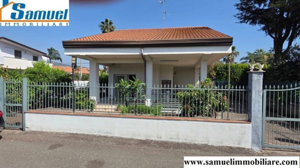 casa indipendente in vendita a Mascali