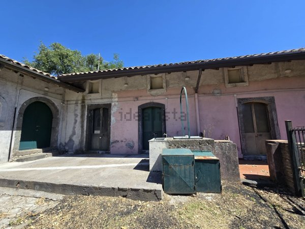 casa indipendente in vendita a Mascali in zona Montargano