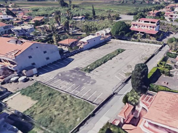 box auto in vendita a Mascali in zona Fondachello