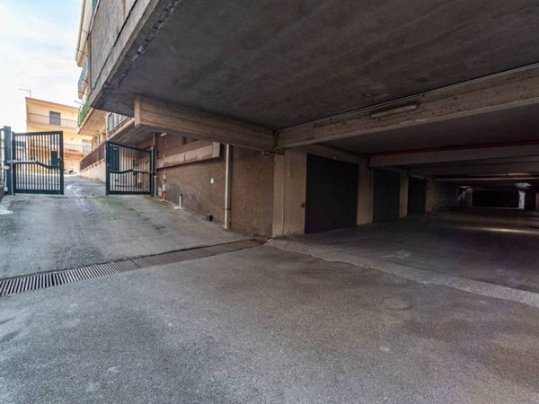 box auto in vendita a Mascali in zona Fondachello