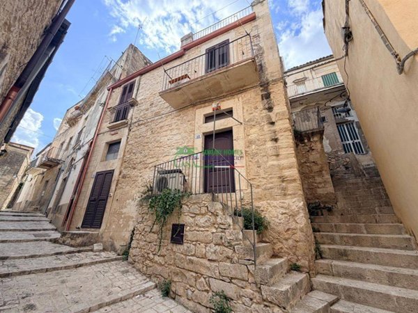 casa indipendente in vendita a Mascali in zona Nunziata