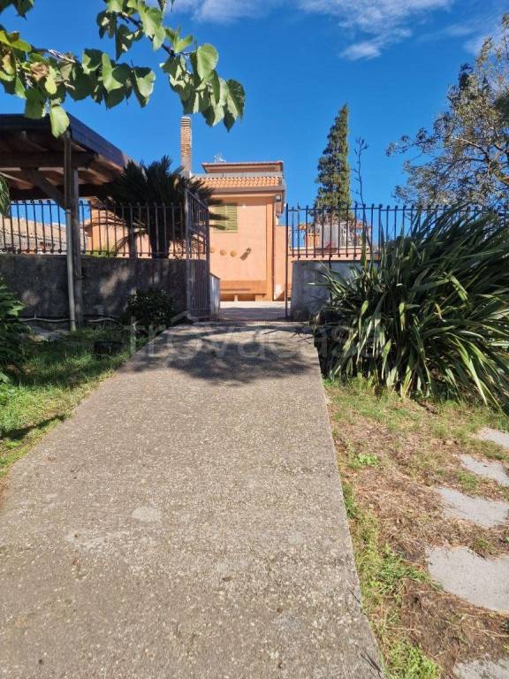 casa indipendente in vendita a Mascali in zona Montargano