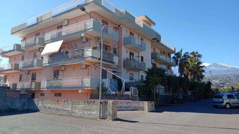 appartamento in vendita a Mascali in zona Carrabba