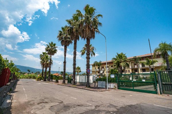 appartamento in vendita a Mascali in zona Fondachello