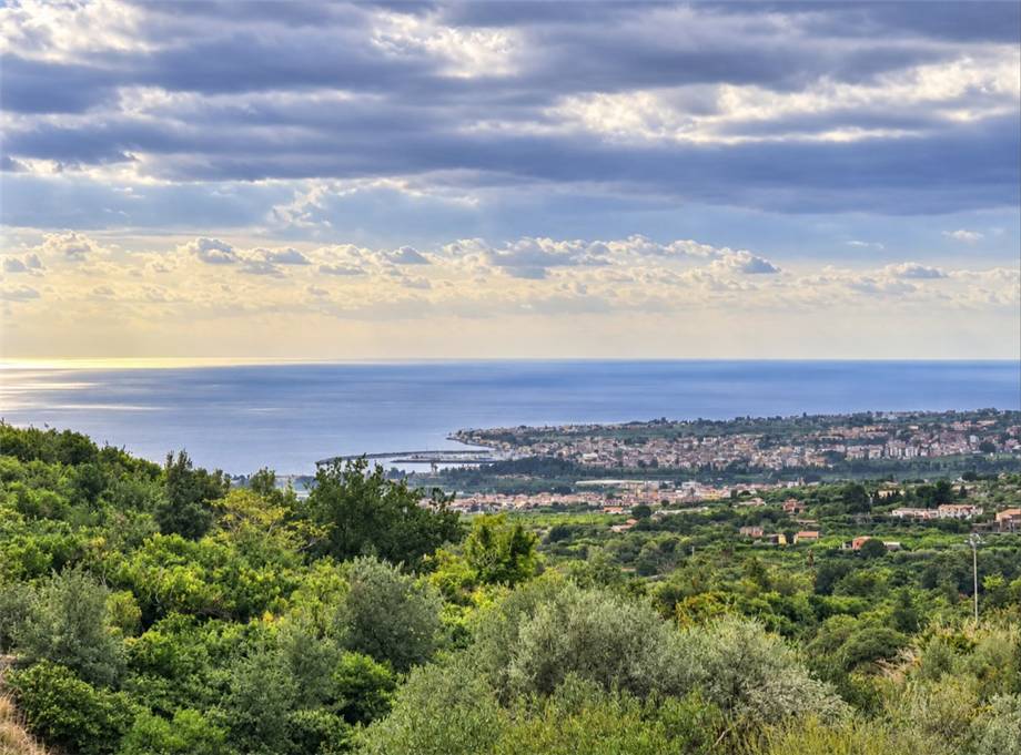 terreno in vendita a Mascali in zona Carrabba