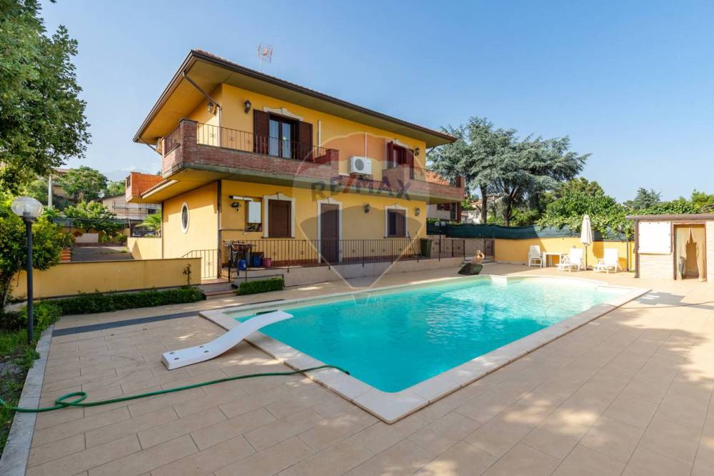 casa indipendente in vendita a Mascalucia