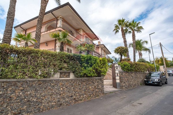 casa indipendente in vendita a Mascalucia