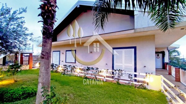 casa indipendente in vendita a Mascalucia