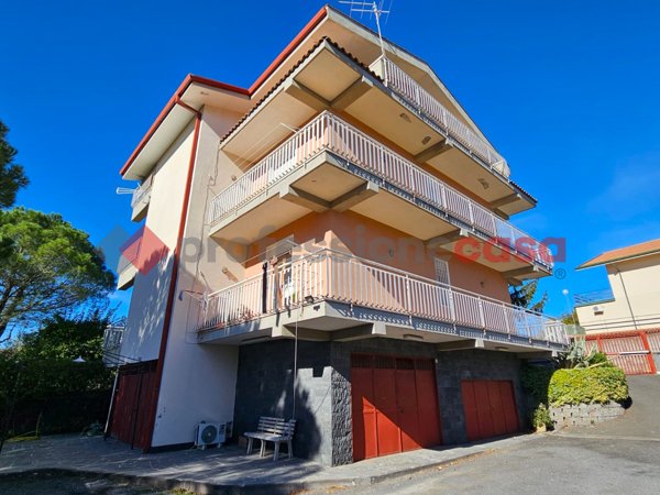 casa indipendente in vendita a Mascalucia in zona Massa Annunziata