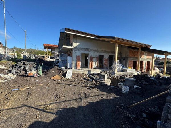 casa indipendente in vendita a Mascalucia