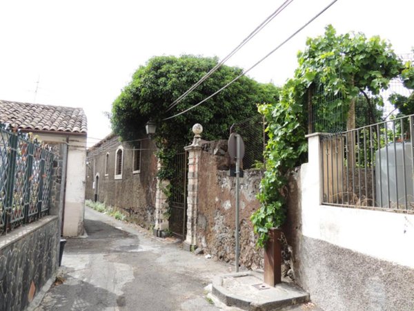 casa indipendente in vendita a Mascalucia