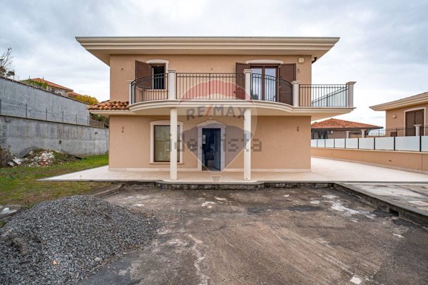 casa indipendente in vendita a Mascalucia