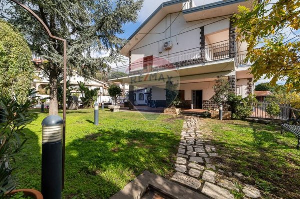 casa indipendente in vendita a Mascalucia