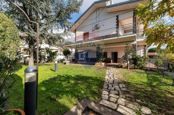 casa indipendente in vendita a Mascalucia