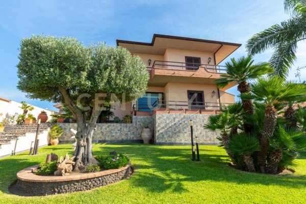 casa indipendente in vendita a Mascalucia