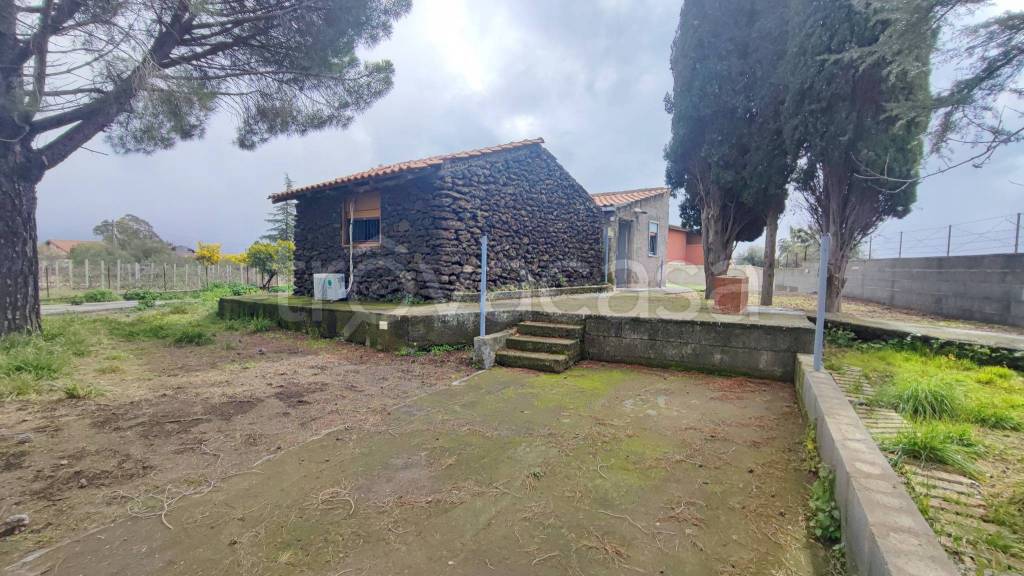 casa indipendente in vendita a Mascalucia