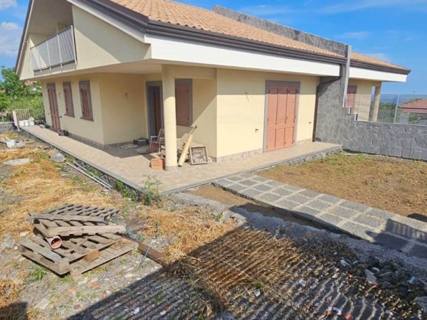 casa indipendente in vendita a Mascalucia in zona Massa Annunziata