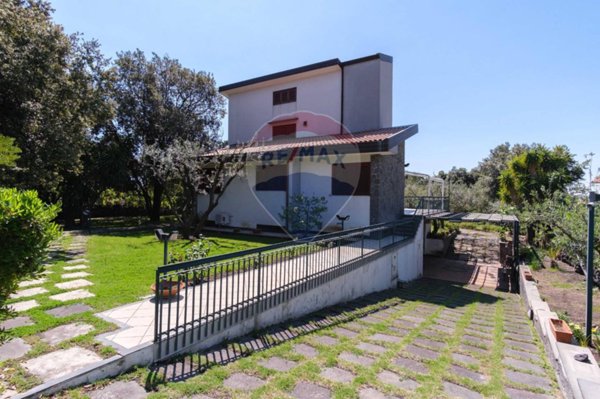 casa indipendente in vendita a Mascalucia in zona Massa Annunziata
