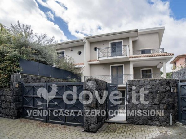 casa indipendente in vendita a Mascalucia