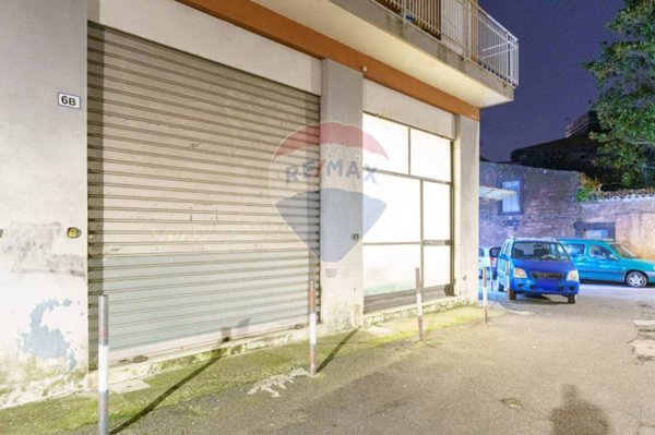 locale commerciale in vendita a Mascalucia