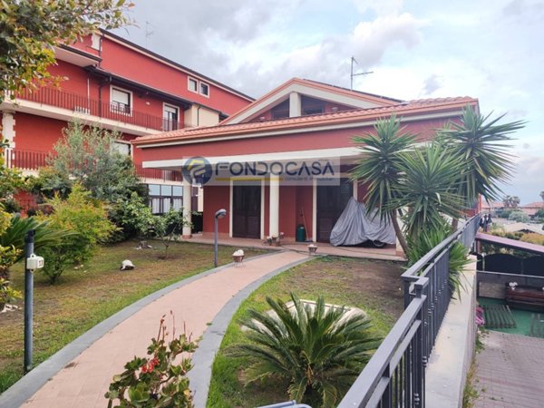 casa indipendente in vendita a Mascalucia in zona Massa Annunziata
