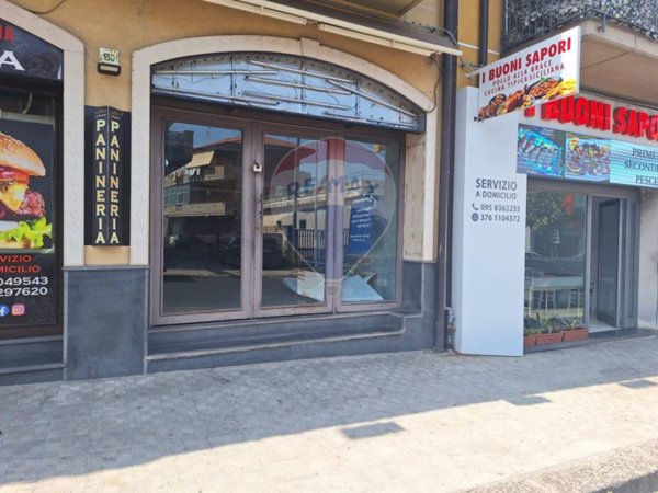 negozio in vendita a Mascalucia