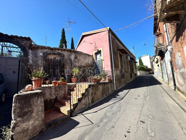 casa indipendente in vendita a Mascalucia