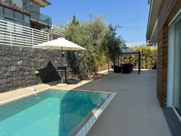 casa indipendente in vendita a Mascalucia