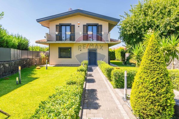 casa indipendente in vendita a Mascalucia