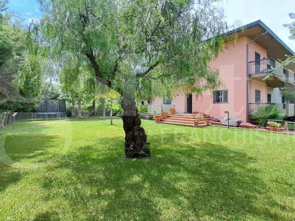 casa indipendente in vendita a Mascalucia