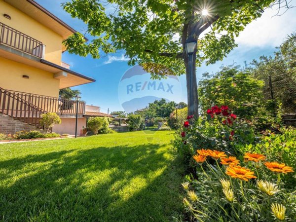 casa indipendente in vendita a Mascalucia