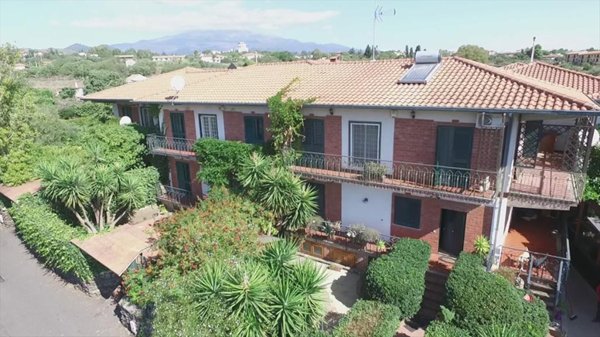 casa indipendente in vendita a Mascalucia