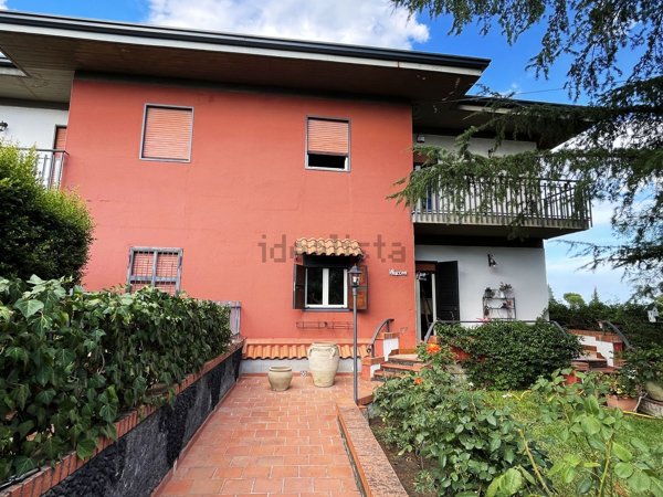 casa indipendente in vendita a Mascalucia