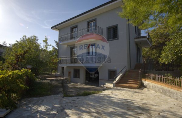 casa indipendente in vendita a Mascalucia