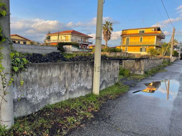 terreno edificabile in vendita a Mascalucia