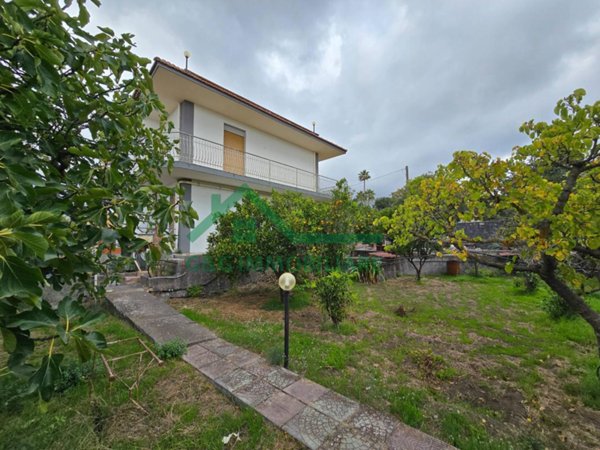 casa indipendente in vendita a Mascalucia in zona Massa Annunziata
