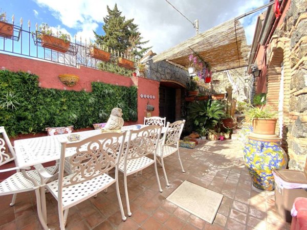 casa indipendente in vendita a Mascalucia