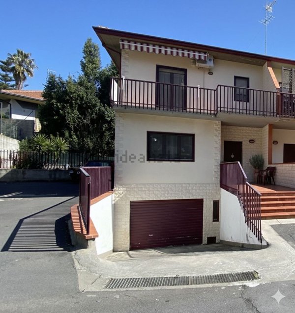 casa indipendente in vendita a Mascalucia